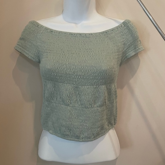 Pastel Green off the shoulder crop top - Picture 4 of 4